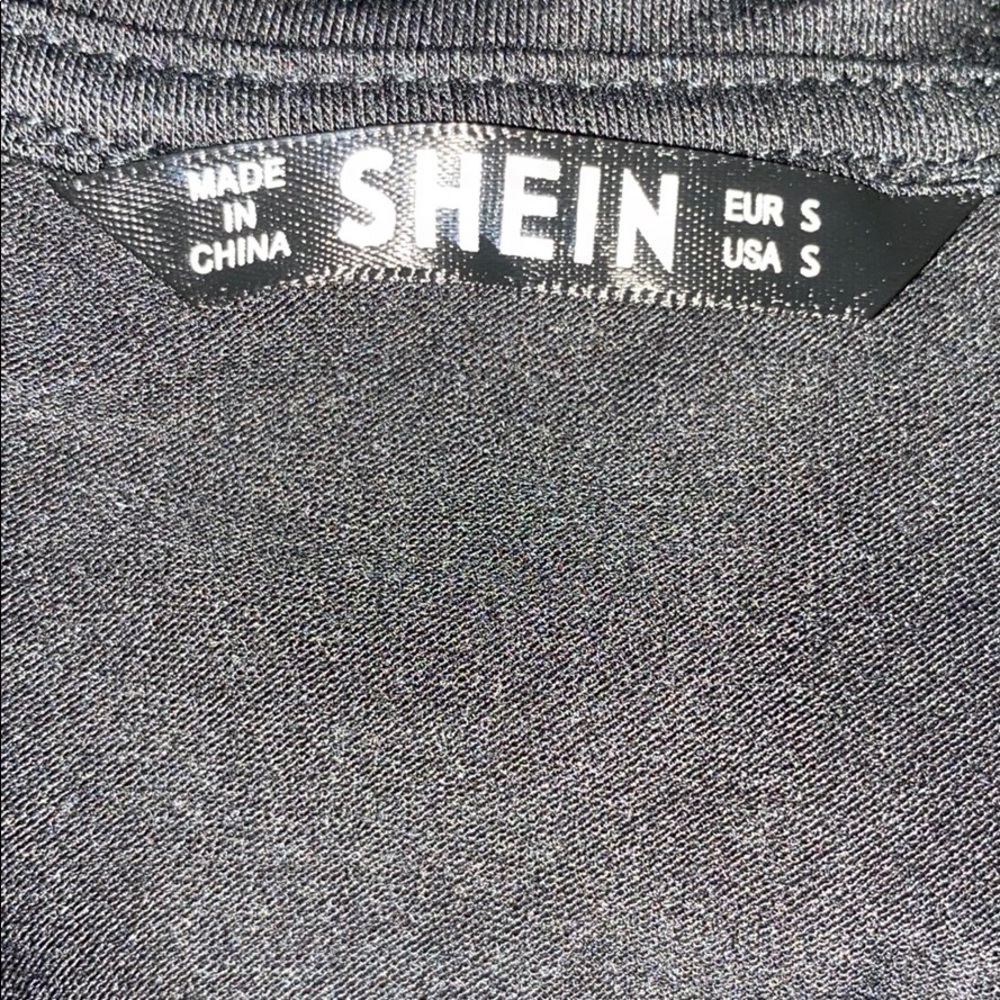 cropped “basic” tee! - Picture 4 of 4